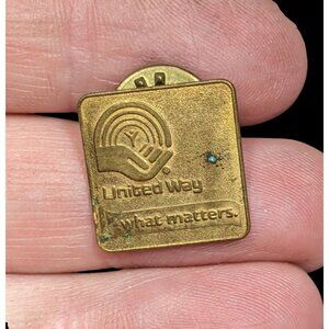 Vintage United Way USA Union Made Gold Tone Lapel Pin